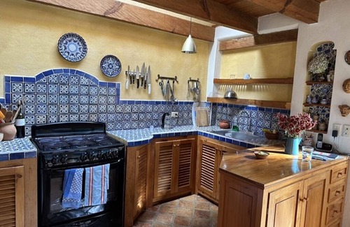 De La Merced House | Beautiful Home in Barrio El Cerrillo