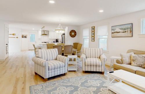 Gloucester House | Beau's Beach House