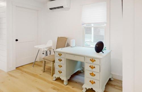 Gloucester House | Beau's Beach House