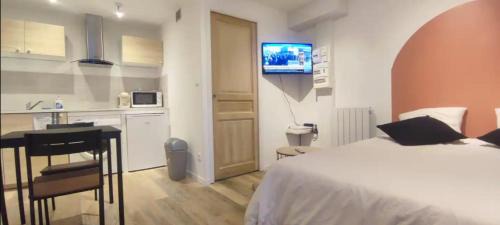 Cambrai Apartment | Beau Studio Cambrai CENTRE VILLE