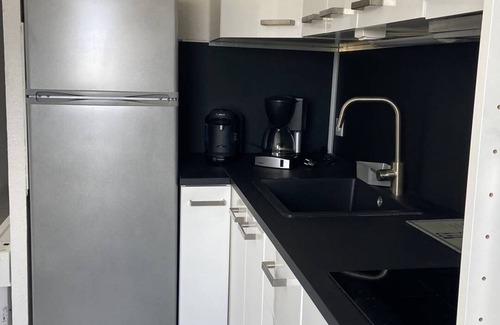 Le Grau-Du-Roi Apartment | ? Beau Studio Rénové – Climatisé – 4 Pers – Loggia et Parking Privé – Proche Plage