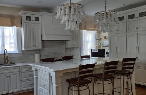 The Old Point House | Beaufort Charm showcased in this elegantly updated 4-bedroom historic home.