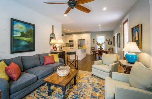 Pigeon Point House | Beaufort Cottage in Pigeon Point Near Downtown Beaufort and Paris Island