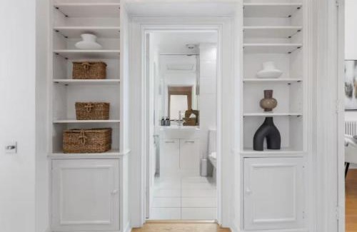 Brompton & Hans Town Apartment | Beaufort Gardens Knightsbridge - 2 Bed
