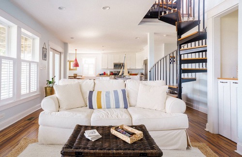Morehead City House | Beaufort Kite House - Front Street 7 Bedroom Home