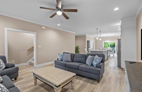 Morehead City House | Beaufort Villas - A&B Duplex