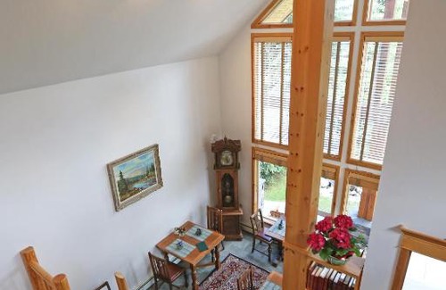 Banff Bed & Breakfast | Beaujolais Boutique B&B at Thea's House- Adults Only