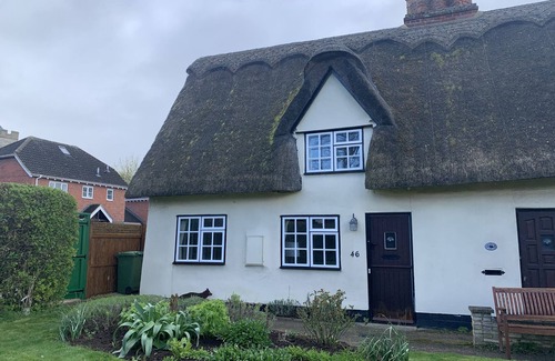 Shepreth Cottage | BEAUMONT'S COTTAGE, family friendly in Foxton, Cambridgeshire