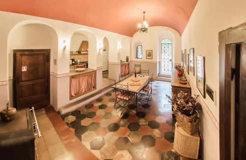 Passignano sul Trasimeno Villa | Beautiful villa for 12 people with private pool, A/C, WIFI, TV, terrace and panoramic view