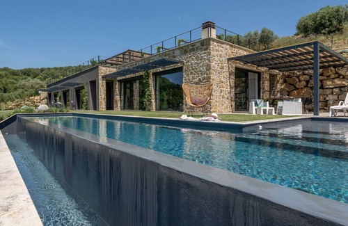 Passignano sul Trasimeno Villa | Beautiful private villa for 6 people with private pool, A/C, WIFI, terrace and panoramic view