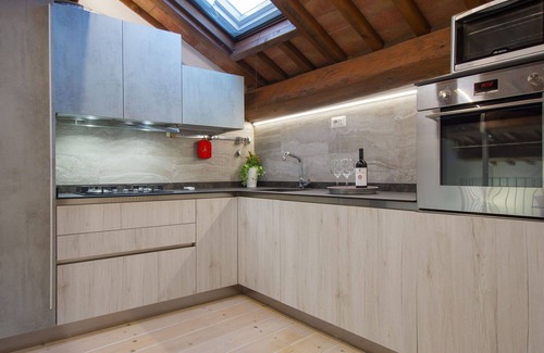 Montopoli in Val d'Arno Apartment | Beautiful apartment for 6 guests with WIFI, A/C, TV, patio, pets allowed and panoramic view