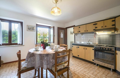 Rive D'Arcano House | Beautiful apartment in villa for 6 people with TV, patio and parking