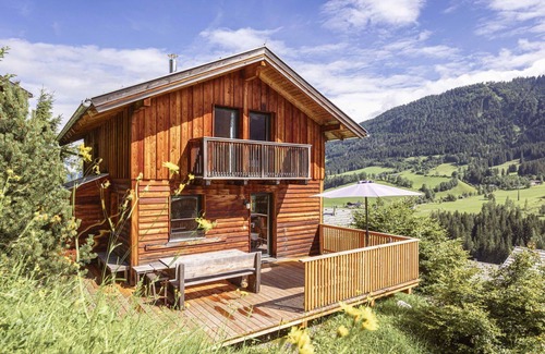 Annaberg im Lammertal House | Beautiful apartment in villa for 8 people with pool, WIFI, TV, terrace and pets allowed