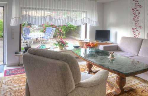 Schieder-Schwalenberg Apartment | Beautiful apartment for 2 guests with WIFI, TV, terrace, pets allowed and parking