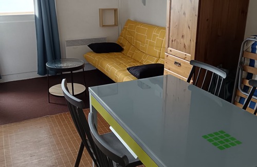 Font-Romeu-Odeillo-Via Apartment | Beautiful 25m2 apartment with view of the Pyrenees