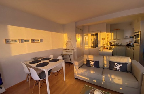 Le Touquet-Paris-Plage Apartment | Beautiful, F2 very functional, facing the beach, with Fiber wifi.