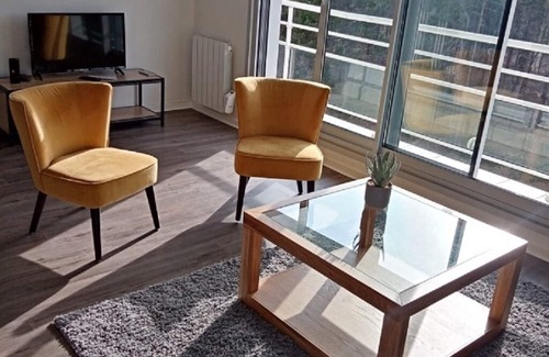 Le Touquet-Paris-Plage Apartment | Beautiful F3 apartment of 70 m², side sea view, near beach, quiet street