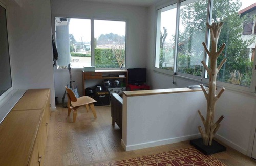 Saint-Medard-en-Jalles House | Beautiful family home, bright and contemporary