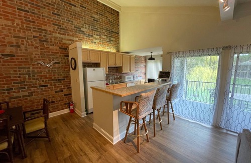 Fontana-on-Geneva Lake Condo | Beautifully updated. Abbey Villa-2 Bedroom in Fontana!