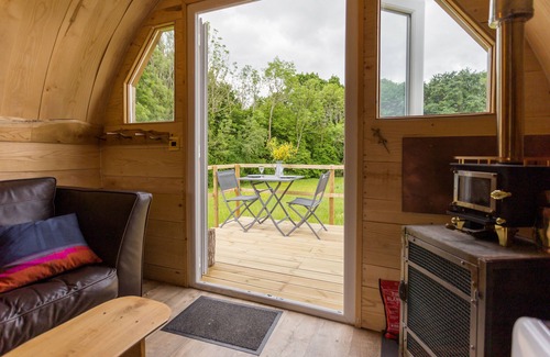 Crowhurst Cabin | Beautiful 1 bed Glamping pod in Battle