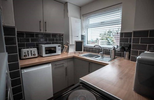 Prestatyn Apartment | Beautiful 1 bed house in Prestatyn Garden/Parking.