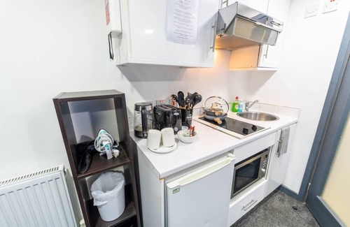 Selly Oak Apartment | Beautiful 1-Bed Studio in Birmingham