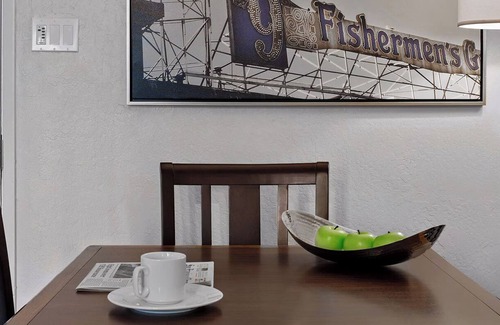 Russian Hill Condo | Beautiful 1-bedroom condo in San Francisco at Fisherman's Wharf