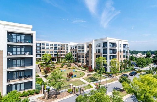 North Decatur Apartment | Beautiful 1 bedroom/1 bath Entire Apartment!