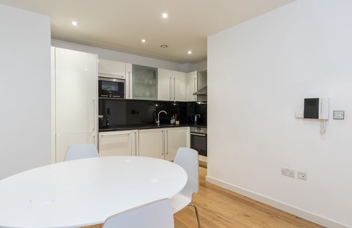 Fairfield Apartment | Beautiful 1 bedroom apartment