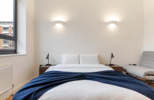 Askew Apartment | Beautiful 1 Bedroom Apartment in Shepherd's Bush