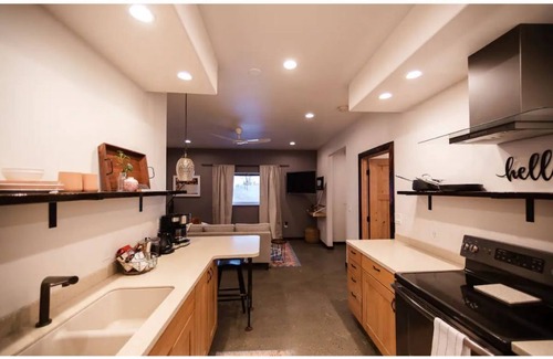 Fairbanks Apartment | Beautiful, 1 Bedroom in the Hills of Fairbanks