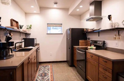 Fairbanks Apartment | Beautiful, 1-Bedroom in the Hills of Fairbanks
