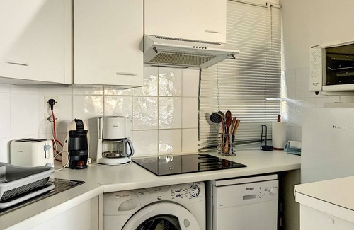 Soustons Apartment | Beautiful 1-BR + mezzanine flat by the lake