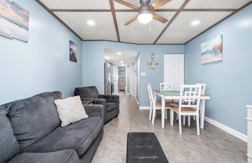 Ocean City Condo | Beautiful 1 BR Unit on the Boardwalk with a Pool!
