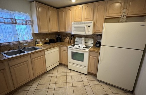 La Choya Condo | Beautiful 1½ Bedroom Condo on the Sea of Cortez at Las Palmas Resort D-504