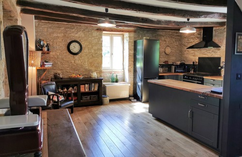 Meyronne House | Beautiful 18th Century Farmhouse in the Dordogne,sleeps 2, 4 or 8,with pool