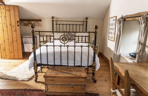 Millers Dale Other | Beautiful 18th Century Limestone Farmhouse In The Peak National Park