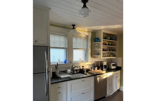 Moylan House | Beautiful 1920s Home in Quiet Media Neighborhood