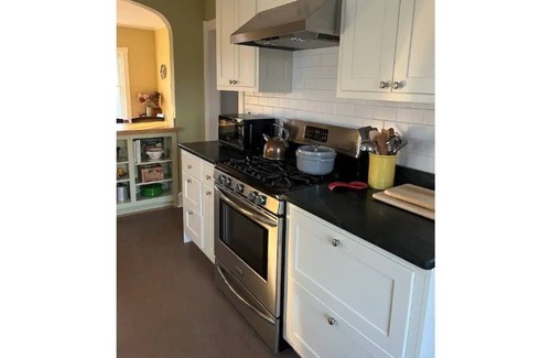 Moylan House | Beautiful 1920s Home in Quiet Media Neighborhood