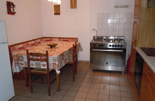 Le Bonhomme Apartment | Beautiful 19th Century farm in the middle of the meadows