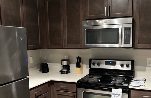 George Bush Park/Eldridge Apartment | Beautiful 1Bdrm Midtown Houston Tx