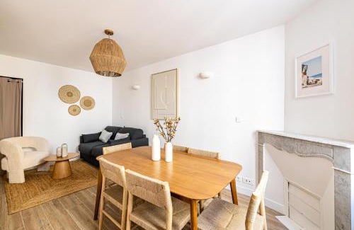 Le Suquet Apartment | Beautiful 1BR, heart of Suquet-Cannes - 5min beach