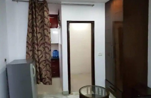 Lajpat Nagar Apartment | Beautiful 1RK Apartment with Terrace in Lajpat Nagar by HostMyStay