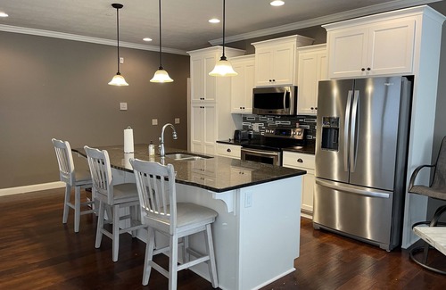 Arnolds Park Condo | Beautiful 1st floor corner condo in the Brooklyn Bridge Building at Bridges Bay!