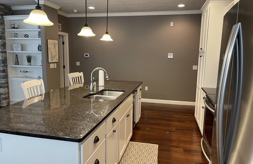 Arnolds Park Condo | Beautiful 1st floor corner condo in the Brooklyn Bridge Building at Bridges Bay!