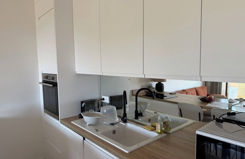 Bastide Giraud Condo | Beautiful 2-bedroom apartment with sea view - swimming pool - tennis court