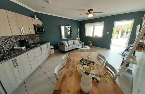 Oranjestad-West Condo | Beautiful 2 bdr 2 bath apt at the #1 Best Beach of the Carribbean: EAGLE BEACH!