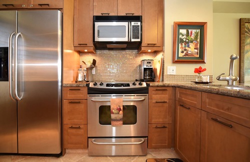 Kihei Condo | Beautiful 2 Bdrm Oceanfront Kihei Condo! SPECIAL SUMMER RATES!