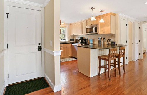 North Chatham Condo | Beautiful 2-bed Condo on Serene Frost Fish Creek; Convenient N Chatham location