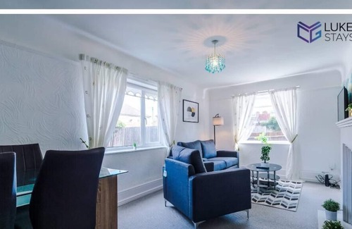 Bootle Apartment | ◑Beautiful 2 Bed House ◑Wifi ◑Garden ◑Parking◑